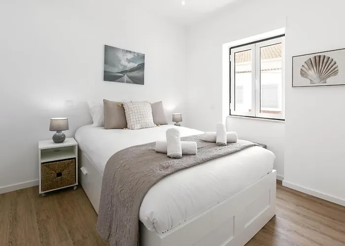 Apartment Seaside Salty Escape