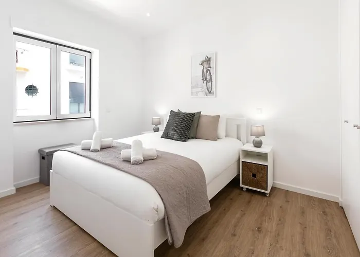 Apartment Seaside Salty Escape