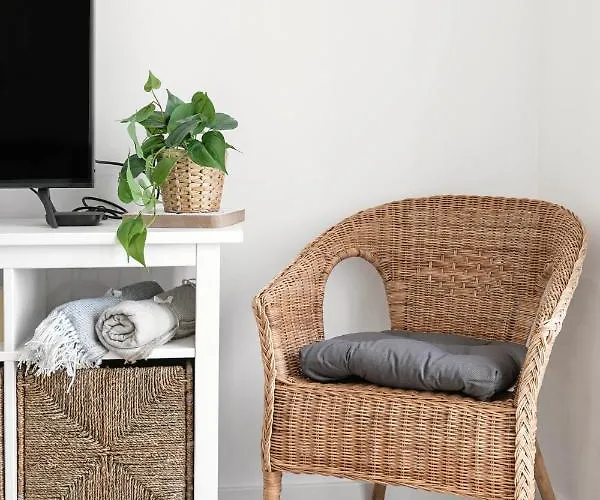 Apartment Seaside Salty Escape